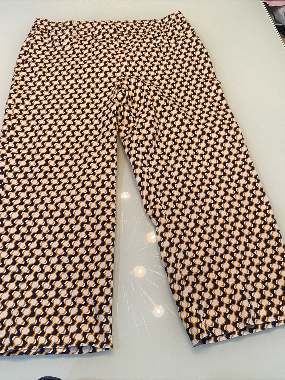 Chico's So Slimming Geometric Print Pull On Crop Pants Navy Mustard Cream 2